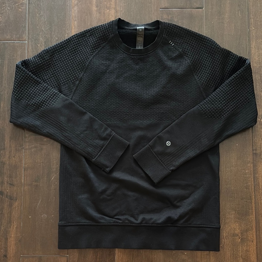 Lululemon Men's Black Engineered Warmth Sweater XS